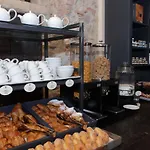 فندق Corte Regia Relais & فاليجيو سول مينشيو