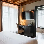 Corte Regia Relais & 4* فاليجيو سول مينشيو