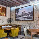 فندق Corte Regia Relais & فاليجيو سول مينشيو