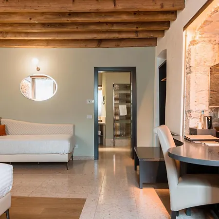 Corte Regia Relais &