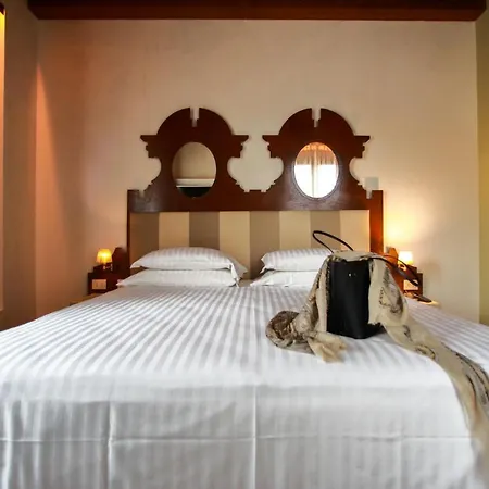 Corte Regia Relais & Hotel 4*