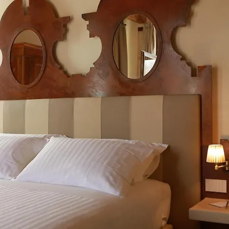 Hotel Corte Regia Relais & 4*