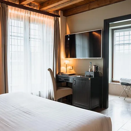 Corte Regia Relais & 4* Valeggio sul Mincio