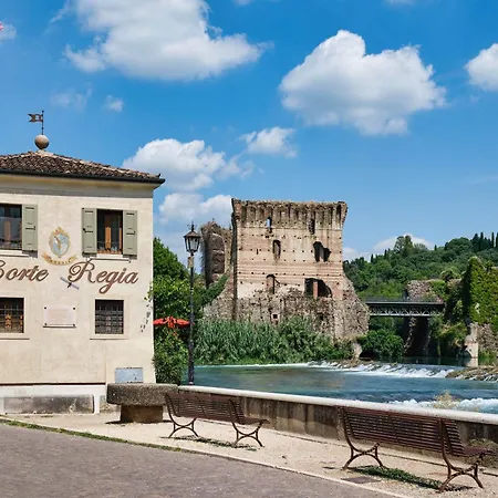 מלון Corte Regia Relais & 4*