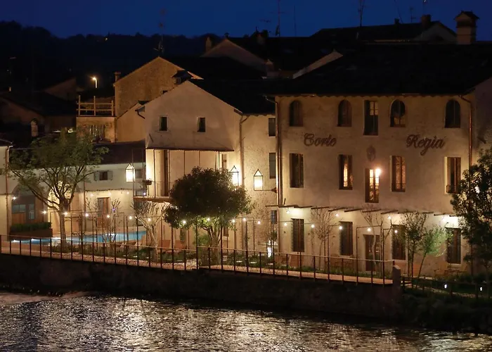 Corte Regia Relais & 4* ヴァレッジョ・スル・ミンチョ